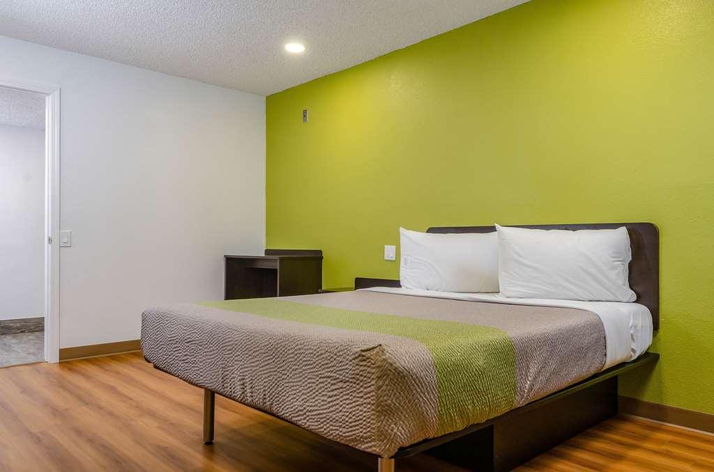 Studio 6-Fresno, Ca - Extended Stay Pinedale Room photo