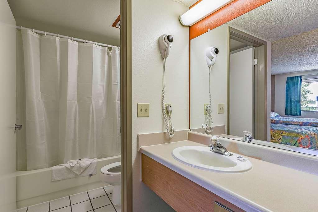 Studio 6-Fresno, Ca - Extended Stay Pinedale Room photo