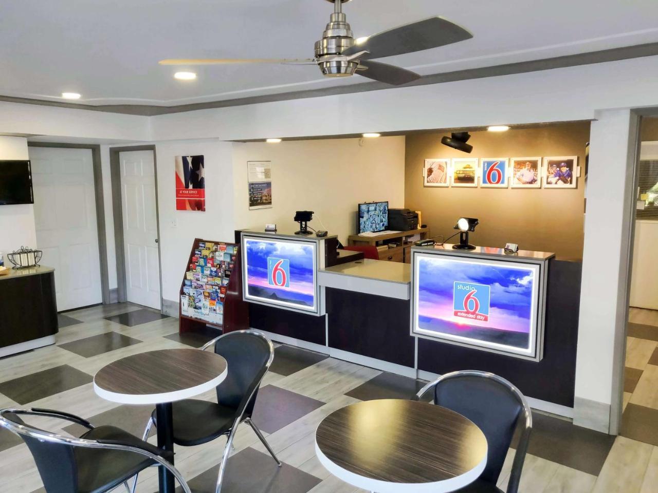 Studio 6-Fresno, Ca - Extended Stay Pinedale Exterior photo