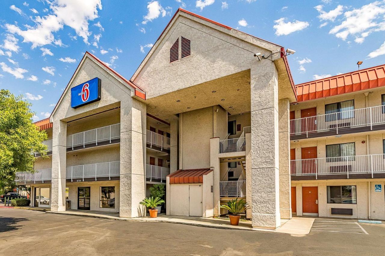 Studio 6-Fresno, Ca - Extended Stay Pinedale Exterior photo