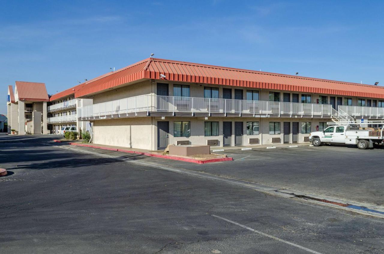 Studio 6-Fresno, Ca - Extended Stay Pinedale Exterior photo