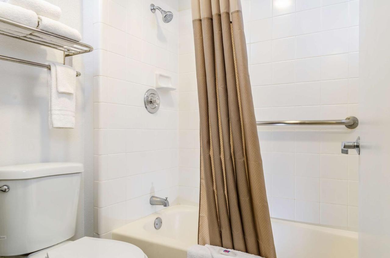 Studio 6-Fresno, Ca - Extended Stay Pinedale Exterior photo