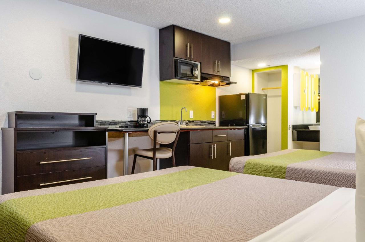 Studio 6-Fresno, Ca - Extended Stay Pinedale Exterior photo